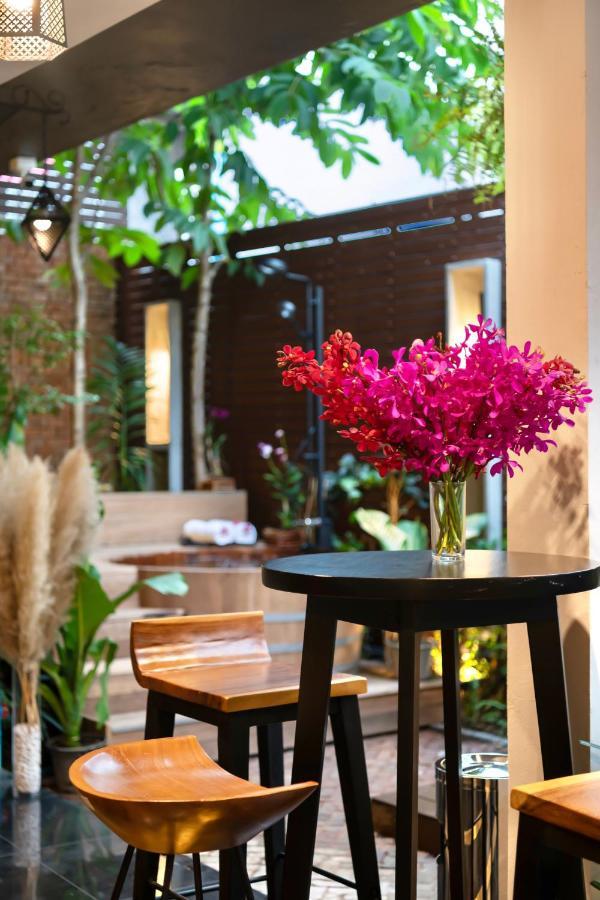เรดดอร์ เฮอริเทจ โฮเต็ล Hotel กรุงเทพมหานคร ภายนอก รูปภาพ